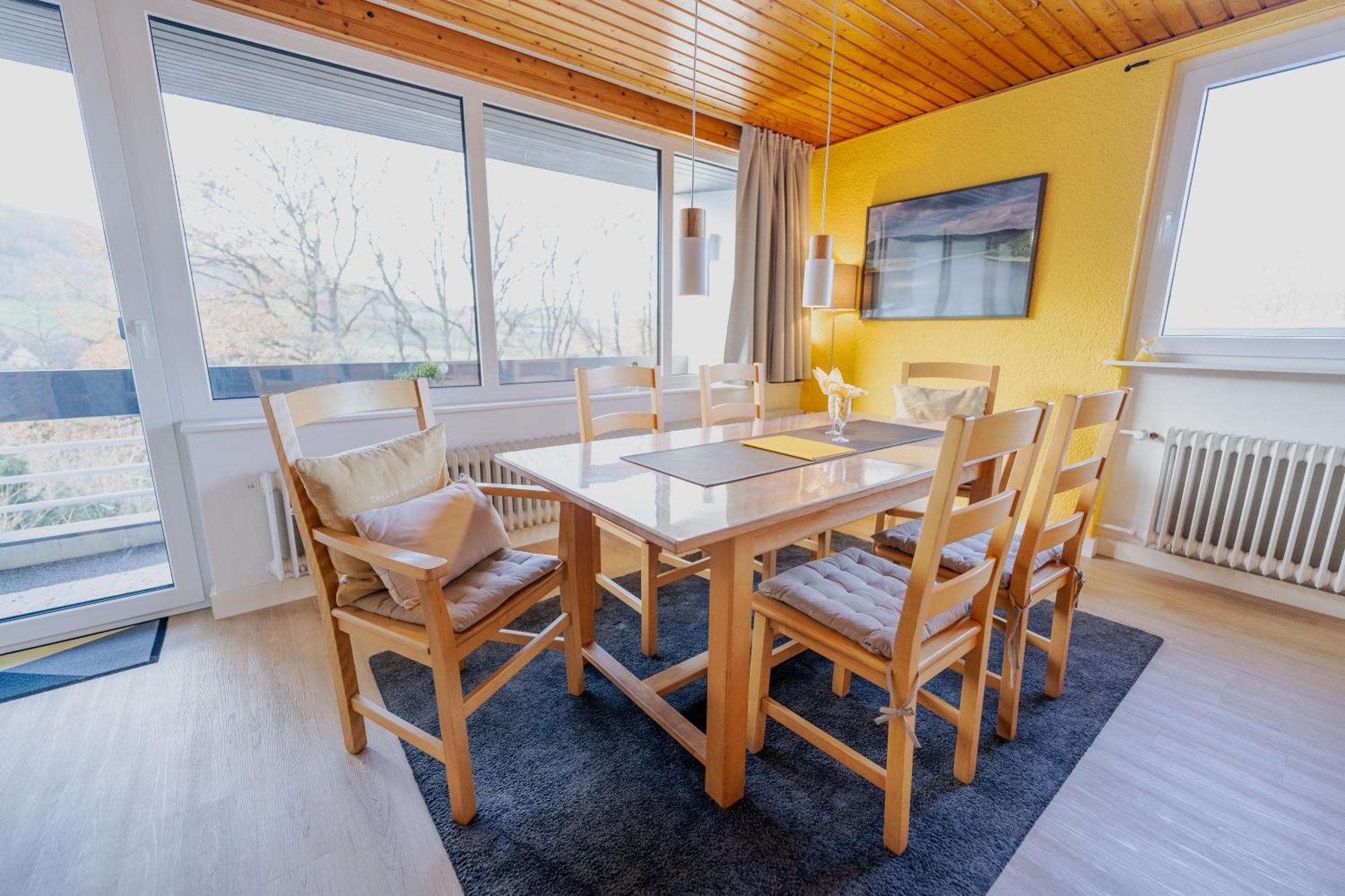 Ferienhaus Schoene Aussicht Ferienwohnung Gelb Hemfurth-Edersee Dış mekan fotoğraf